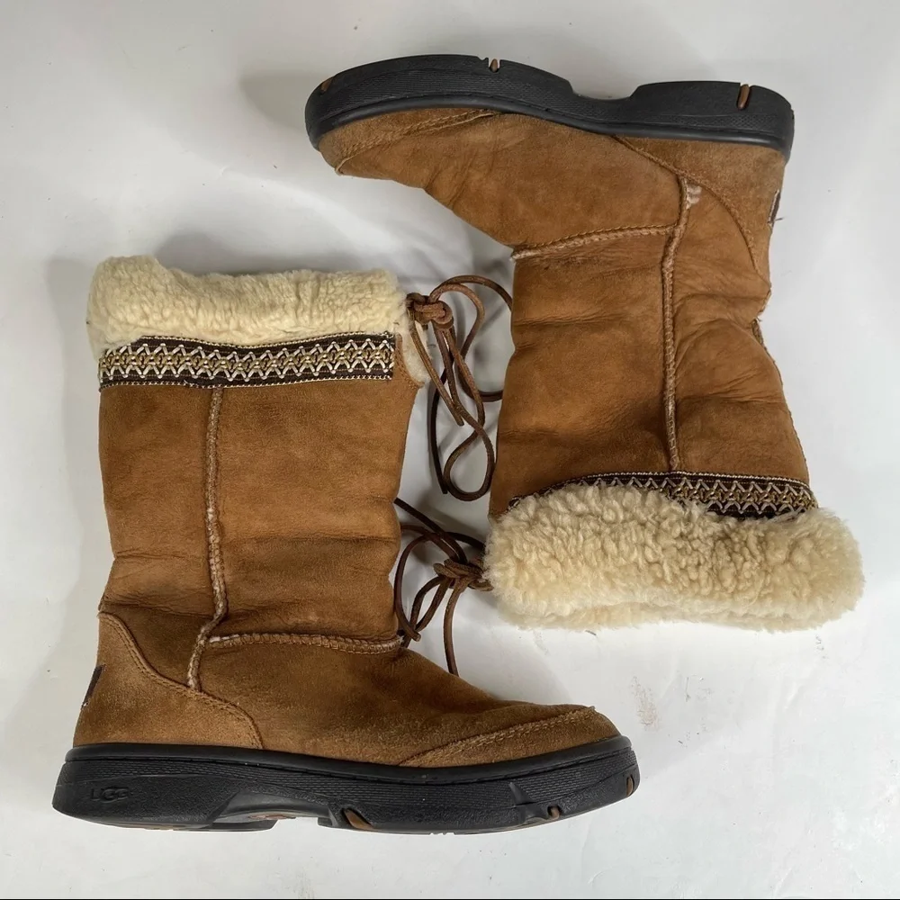 Ugg Ultimate Cuff Shearling Boots‎ Size 6